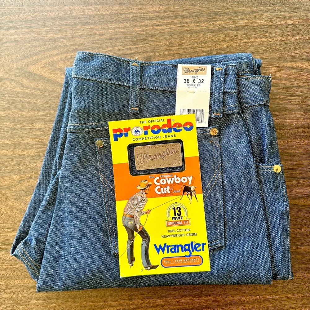 Wrangler Cowboy Cut Jeans in Dark Blue, NWT